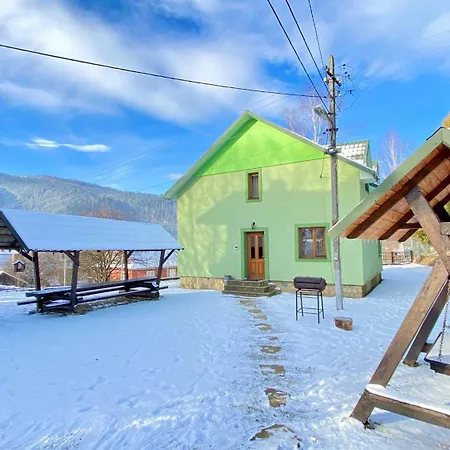 Holiday home Goryanka Family Mykulychyn